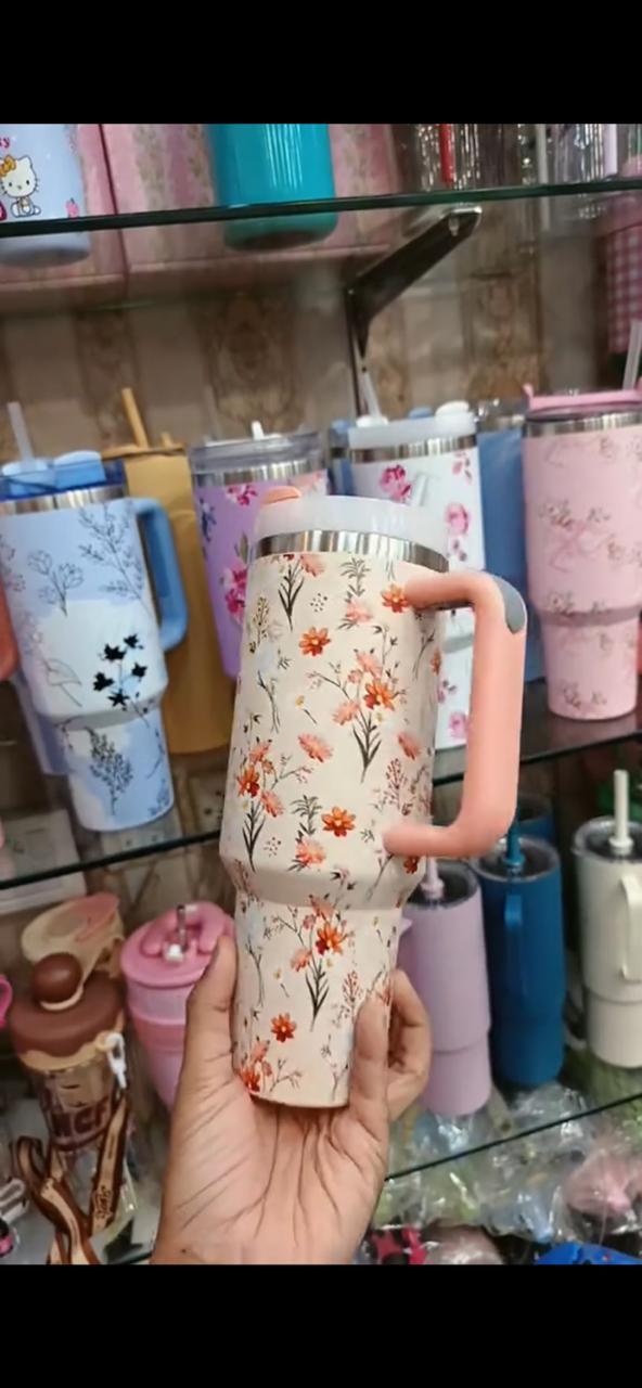 ⚡ Premium Tumbler Bottle — Stay Hydrated in Style!