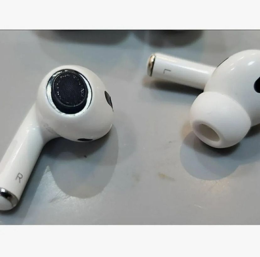 Pro Wireless Earbuds – Bluetooth 5.0 TWS with Noise Cancellation & Charging Case