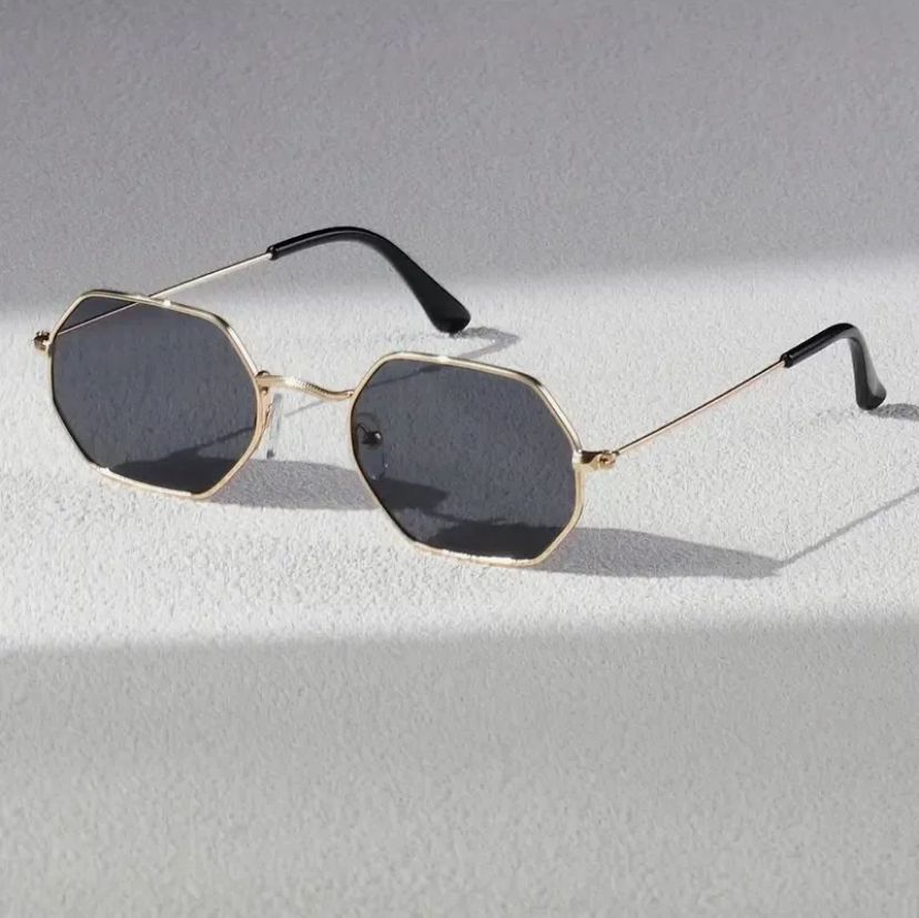 Hexagonal Sunglasses – Gold Frame & Dark Lens | Unisex Stylish Eyewear