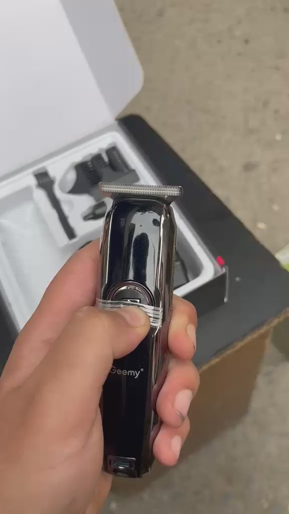 Geemy GM-6050 Professional Hair Clipper – High Performance T-Blade | Free Delivery